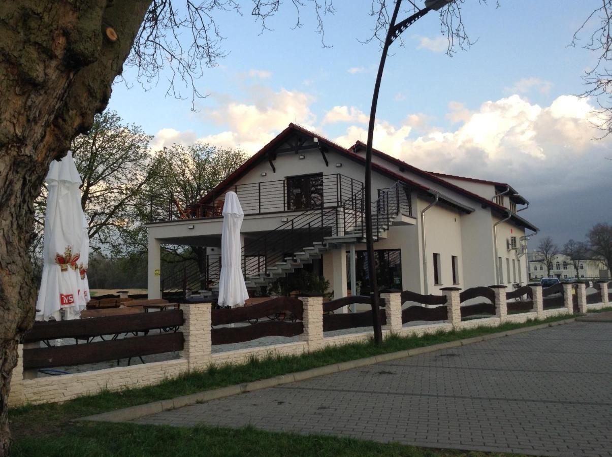 Pod Kotwica Bed & Breakfast โนวาซูล ภายนอก รูปภาพ